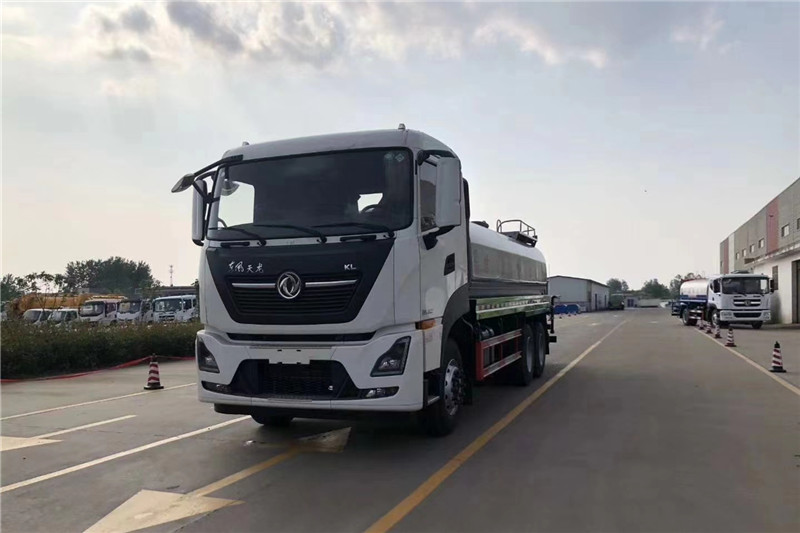 東風天龍后八輪20噸噴霧車，國六綠化噴灑車